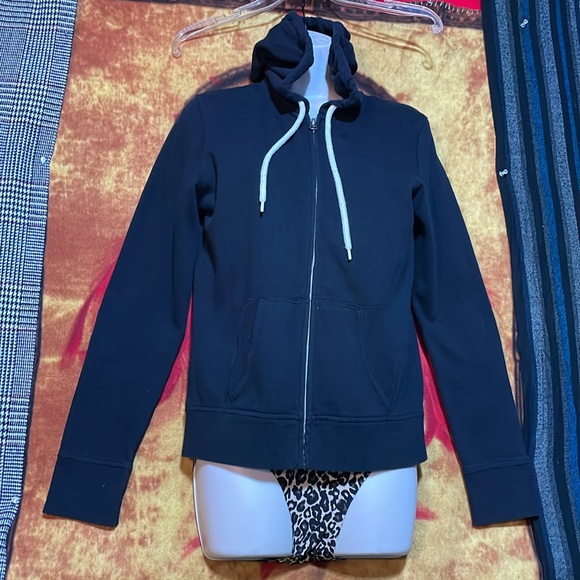 MOSSIMO SUPPLY CO.-women’s black long sleeve full-zip hooded sweatshirt - Picture 3 of 12